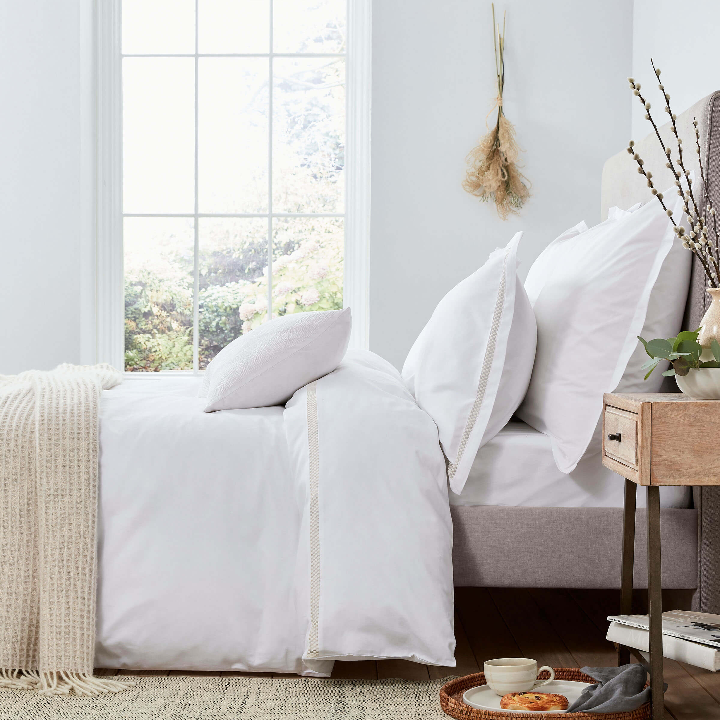 Ivory lace bedding outlet