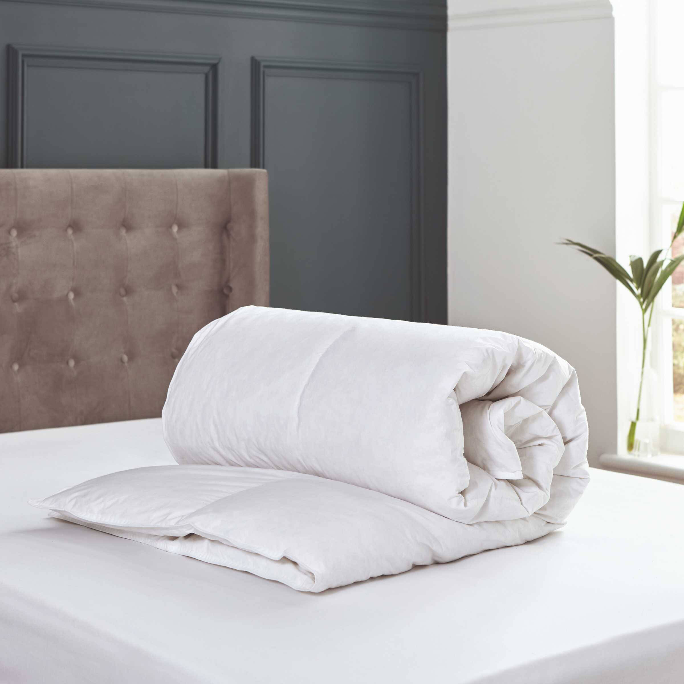 Bedeck of Belfast Fine Linens Supreme English Duck Duvet 10.5 Tog
