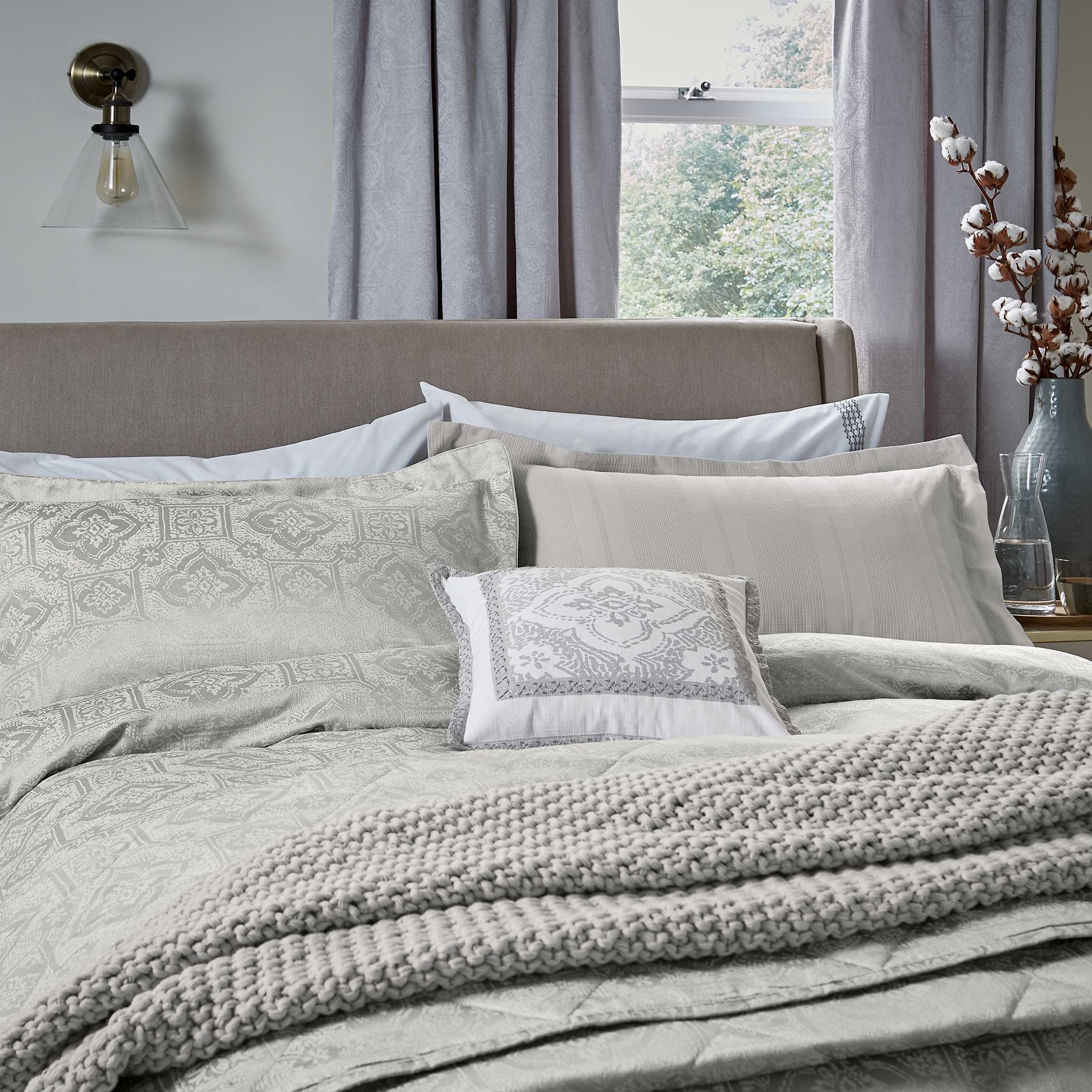 Product photograph of Bedeck 1951 Alima Quilted Kingsize Throw Silver from Bedeck Home.