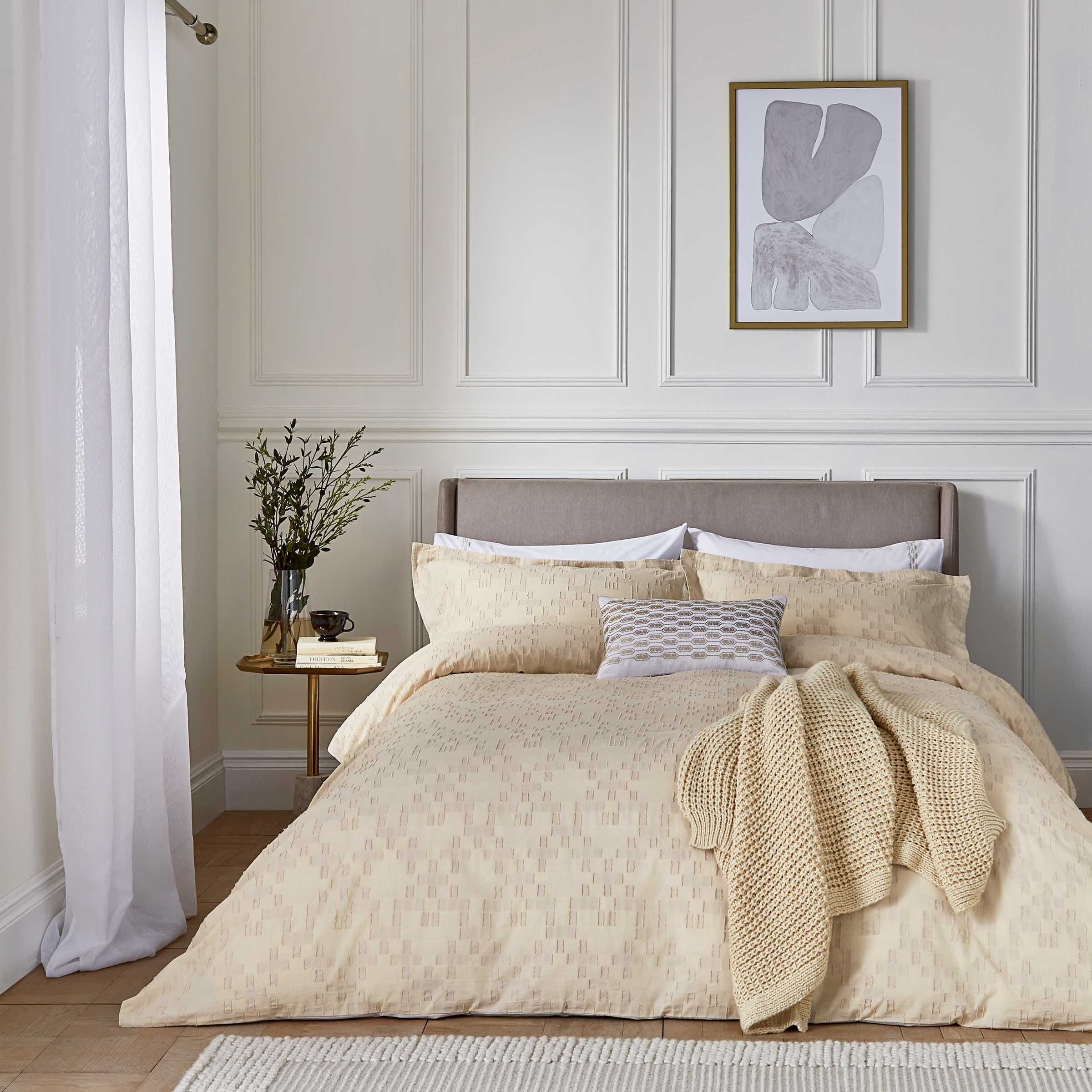 Gold bedding cheap