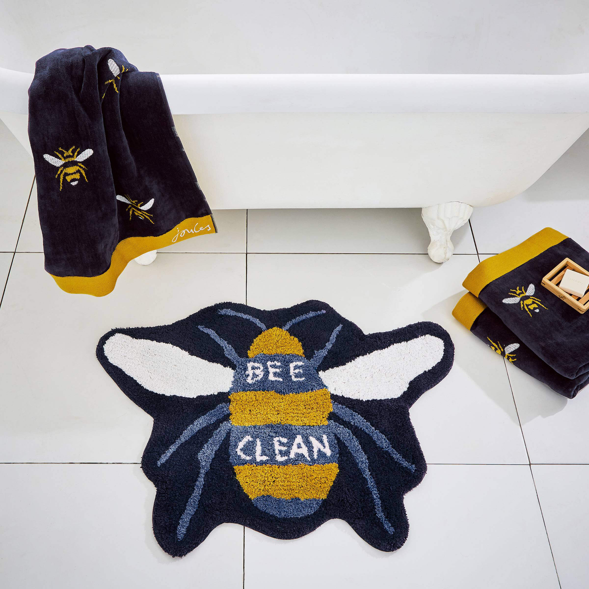 Joules bee store hand towel