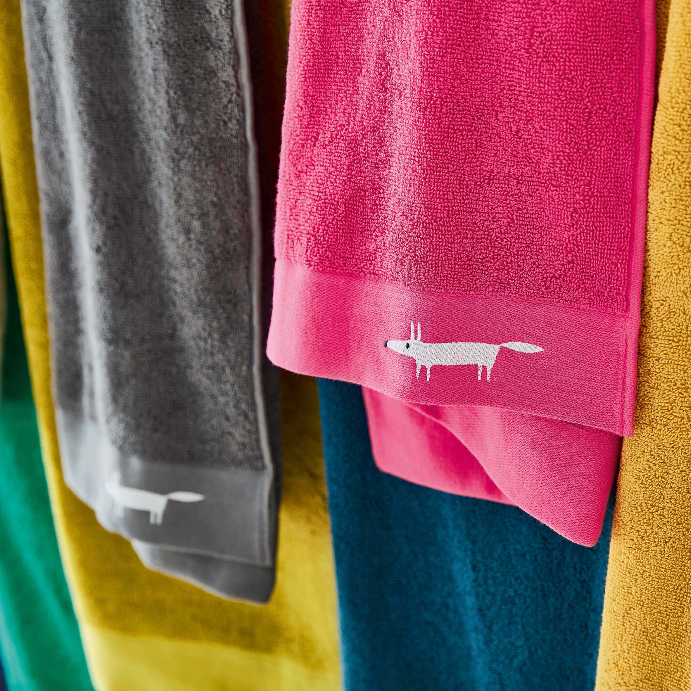 Fox hand outlet towel