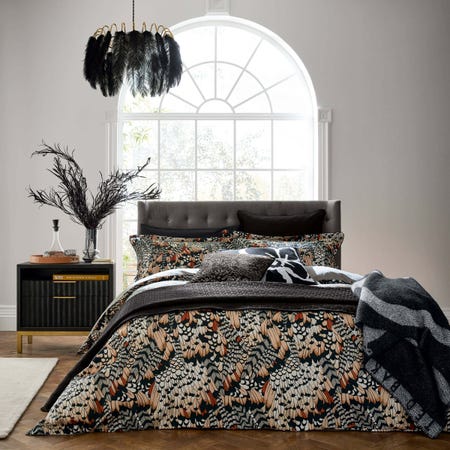 Feathers Bedding Multi